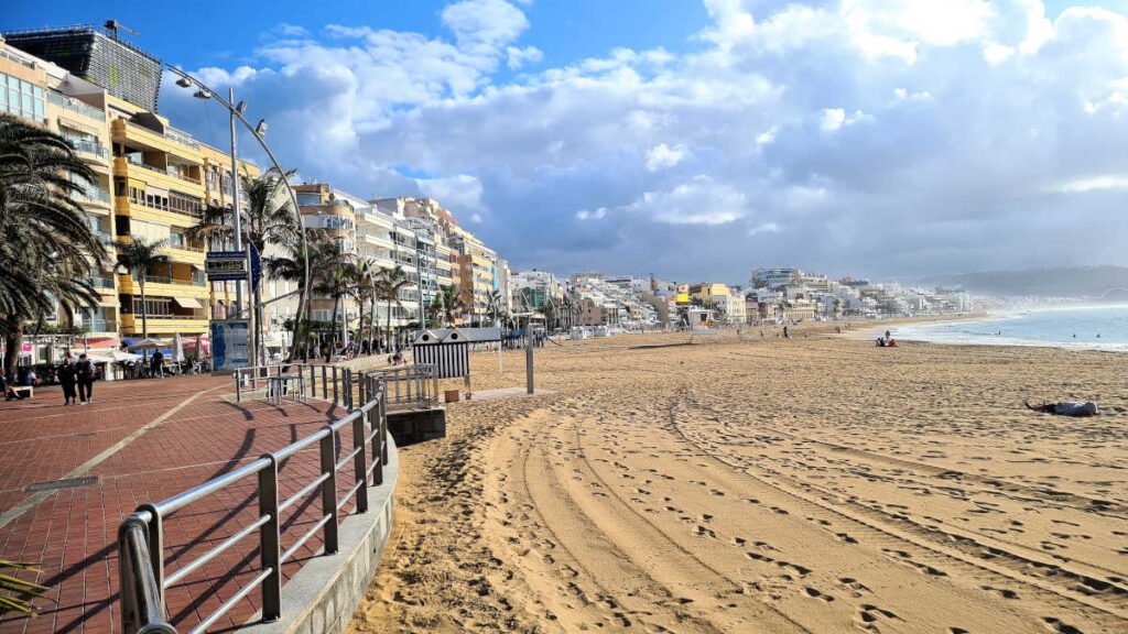 Playa de Las Canteras am Küstenabschnitt La Puntilla