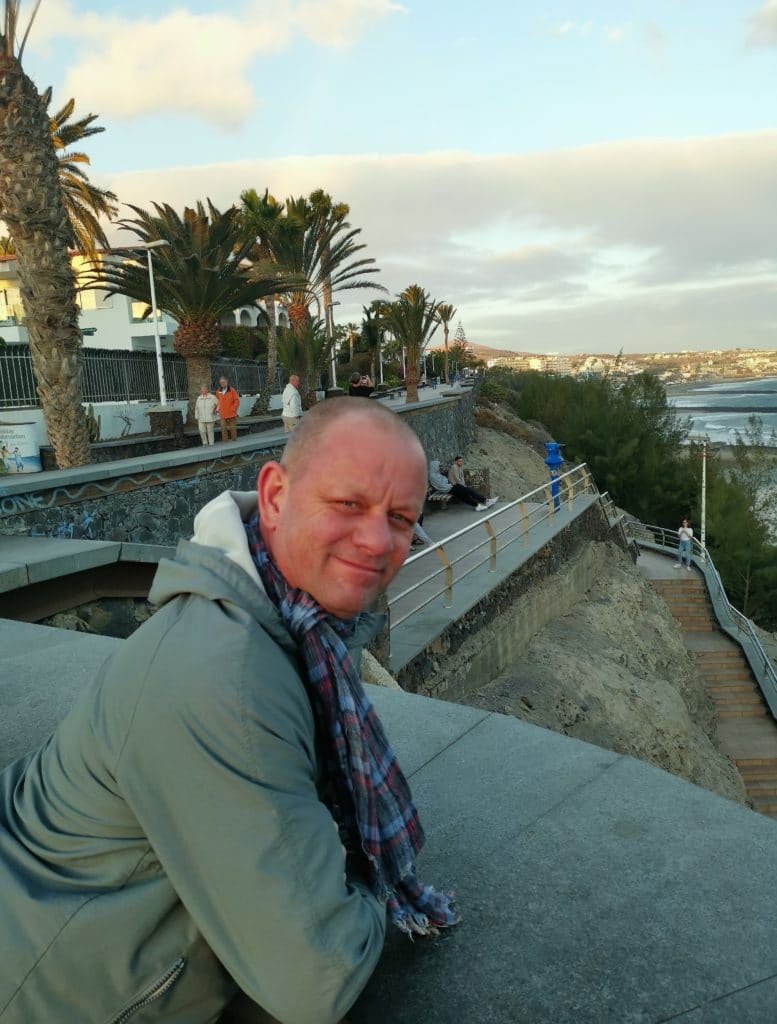 Das Wetter im Februar Gran Canaria 8 Gegen Abend kann es schon mal Frisch werden bei 17 Grad im Süden mit auf kommenden Wind