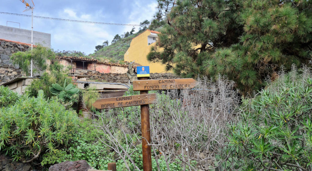 In Richtung Camino de Bandama gelangst du zum Aussichtspunkt Mirador el Cornical