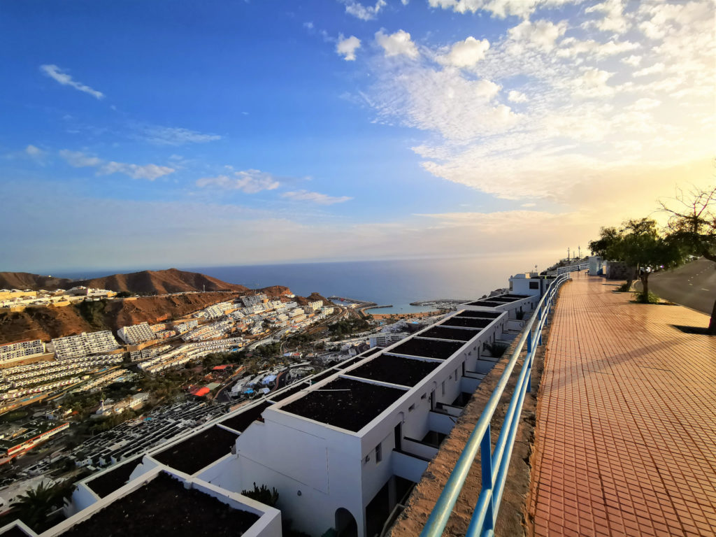 Aussichtspunkt Mirador Puerto Rico (Gran Canaria) 9 Gran Canaria- Mirador Puerto Rico mit Blick auf die Bucht der Stadt