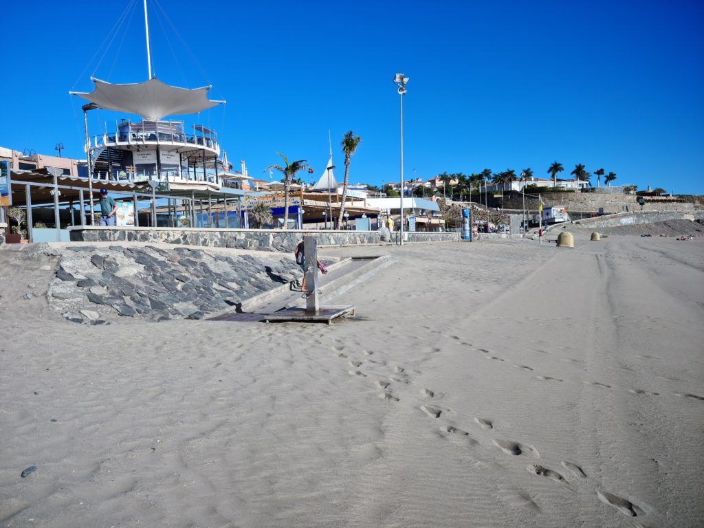 Auf der Promenade vom Playa de Meloneras befindet sich auch ein Supermarkt + Shopingcenter