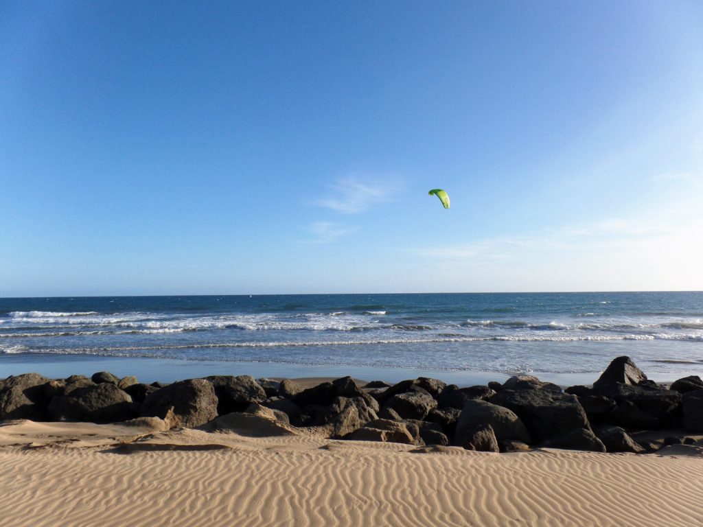 Kitesurfer am Playa de Maspalomas