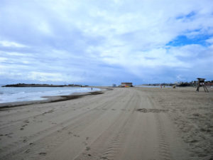 Beliebter Familienstrand Playa de Las Burras an der Costa Maspalomas Spanien