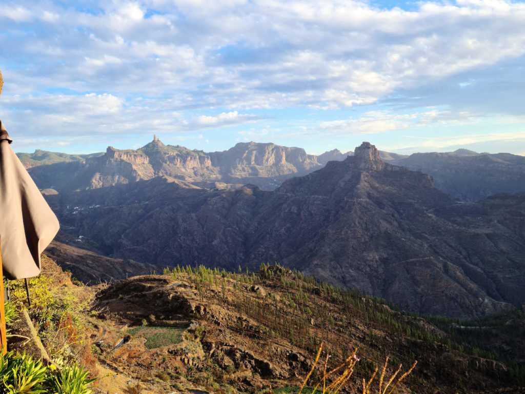 Ausflug zum Restaurant Mirador la Cilla 17 Inselwahrzeichen Roque Nublo + Roque Bentayga